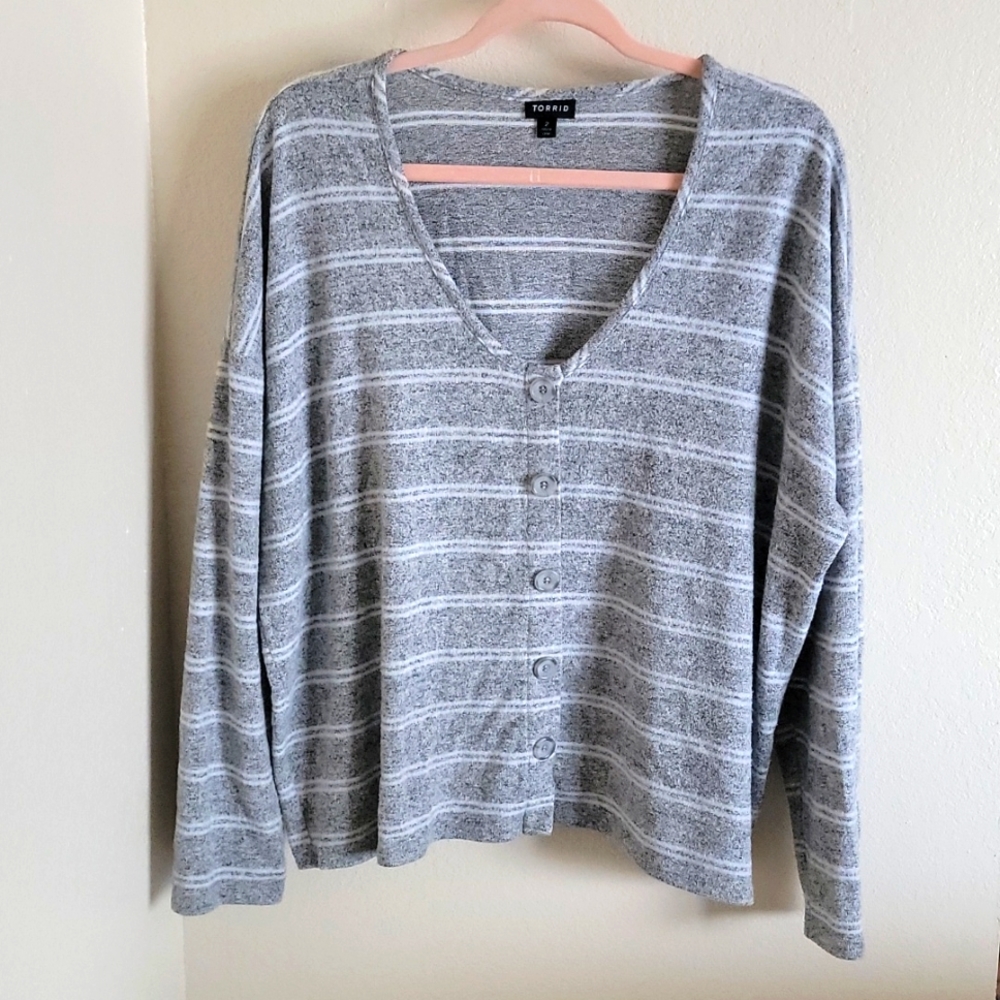 Torrid Size 2 Grey and White Striped Long Sleeve Top